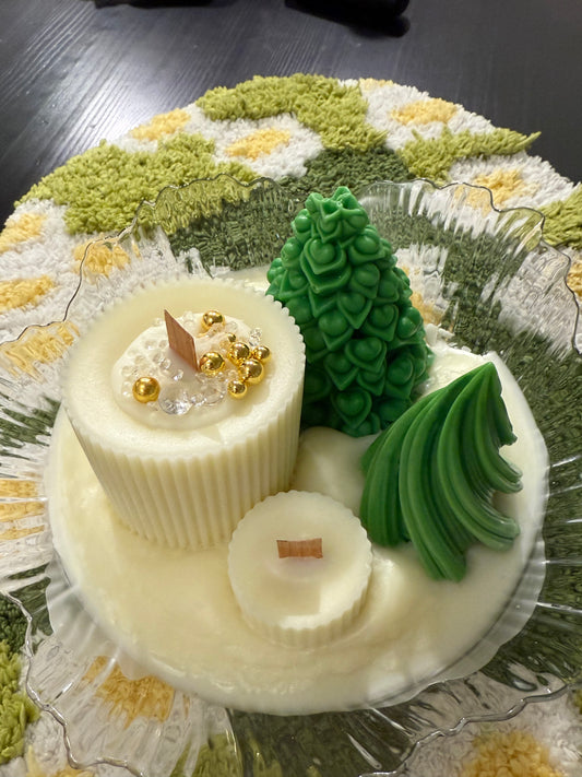 Frost Glow Forest Candle